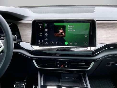 Used 2024 Volkswagen Atlas SEL Premium R-Line AWD/4WD image 13