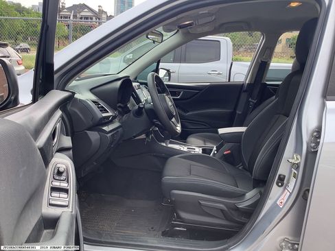 Used 2019 Subaru Forester w/ Alloy Wheel Package AWD/4WD image 8