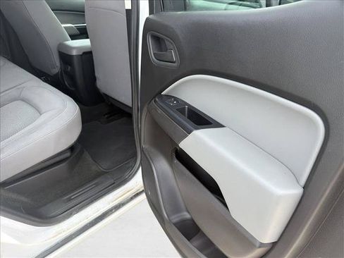 Used 2017 Chevrolet Colorado W/T w/ WT Convenience Package RWD image 18