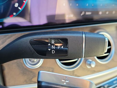 Used 2022 Mercedes-Benz E 350 Sedan image 31