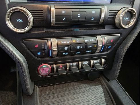 Used 2020 Ford Mustang Shelby GT500 w/ Technology Package image 18