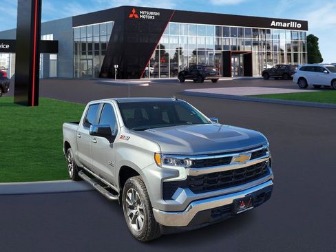 Used 2025 Chevrolet Silverado 1500 LT image 4