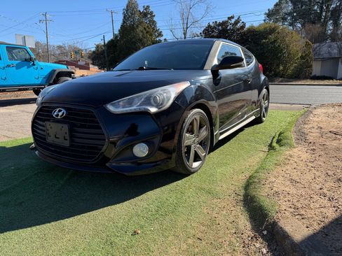 Used 2015 Hyundai Veloster Turbo image 6