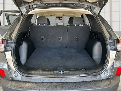 Used 2022 Ford Escape S FWD image 11