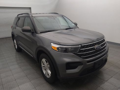 Used 2023 Ford Explorer XLT AWD/4WD image 13