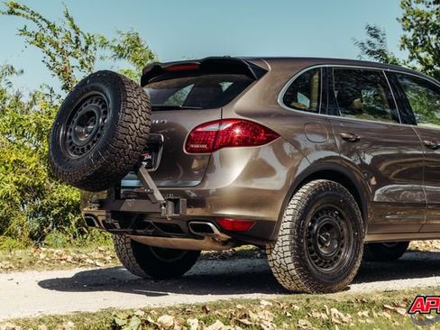 Used 2013 Porsche Cayenne AWD/4WD image 46