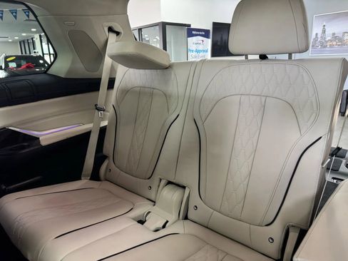 Used 2019 BMW X7 xDrive40i w/ Premium Package image 27