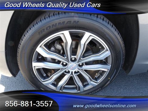 Used 2019 GMC Terrain Denali w/ Advanced Safety Package image 11