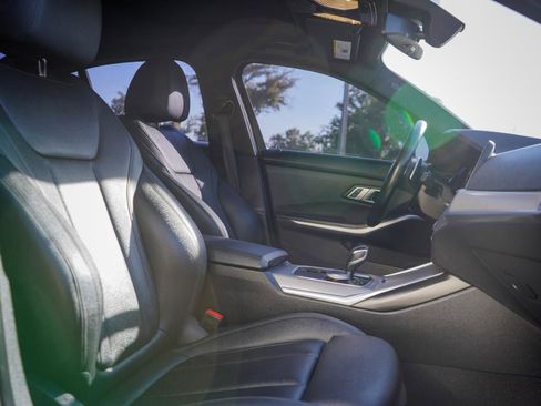 Used 2019 BMW 330i Sedan w/ Driving Assistance Package image 8