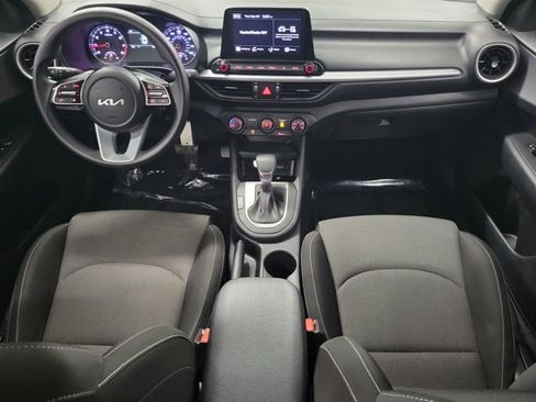Used 2022 Kia Forte LXS w/ LXS Technology Package image 10