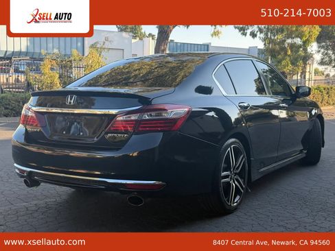 Used 2017 Honda Accord Sport image 4