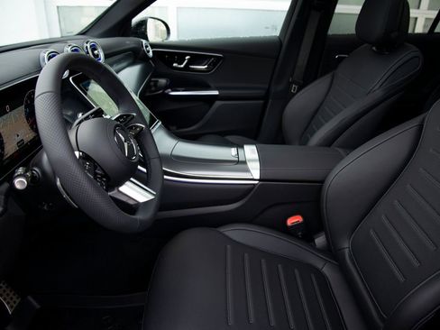 New 2026 Mercedes-Benz GLC 300 4MATIC image 11