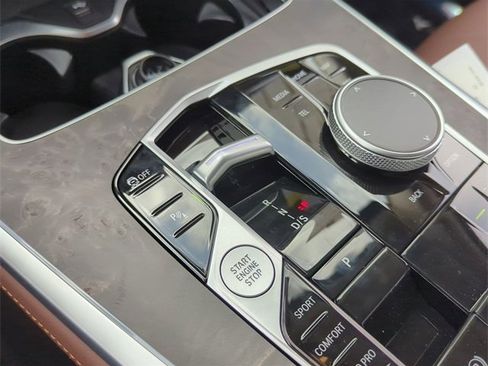 New 2026 BMW X7 xDrive40i w/ Premium Package image 20