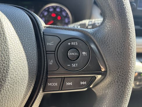 Used 2019 Toyota RAV4 XLE w/ All Weather Liner Package AWD/4WD image 20