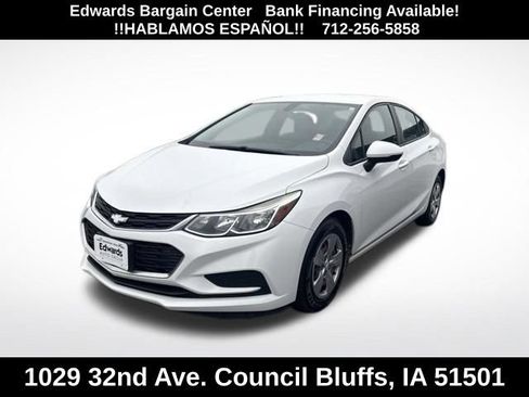 Used 2018 Chevrolet Cruze LS FWD image 3