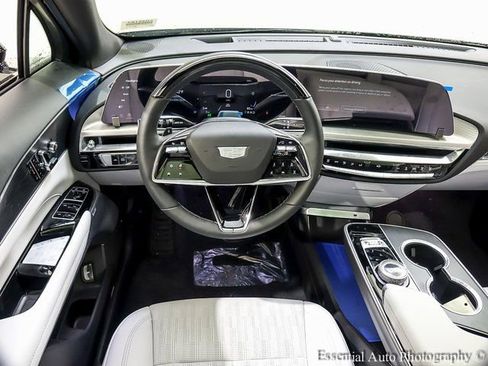 New 2025 Cadillac Lyriq Sport w/ LPO, Floor Liner Package image 11