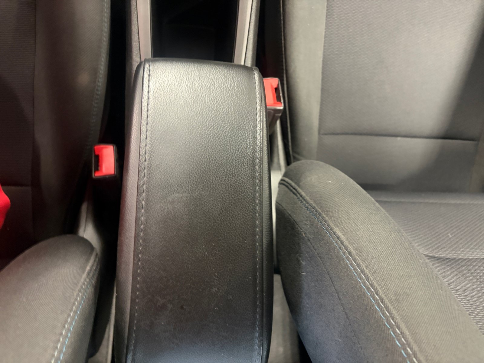 Used 2017 Chevrolet Cruze LT FWD image 17