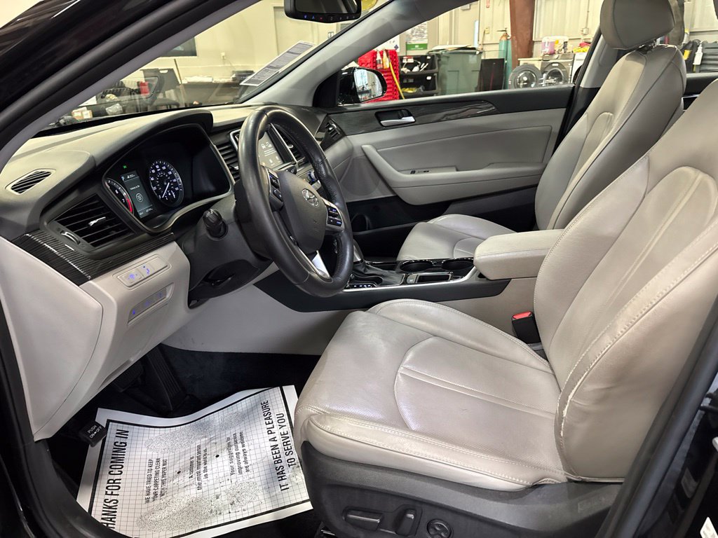 Used 2018 Hyundai Sonata Limited FWD image 9