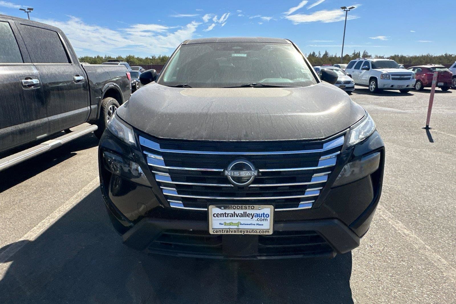 Certified 2025 Nissan Rogue SV AWD/4WD image 3