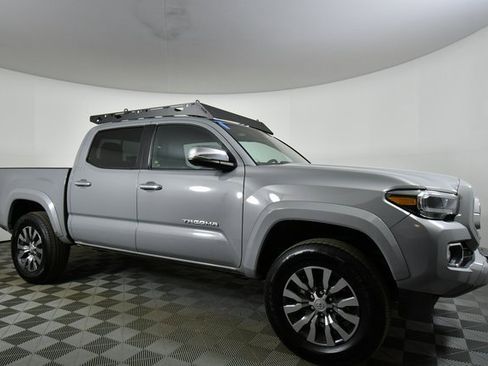Used 2020 Toyota Tacoma Limited image 9