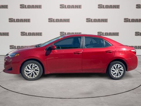 Used 2018 Toyota Corolla LE FWD image 2