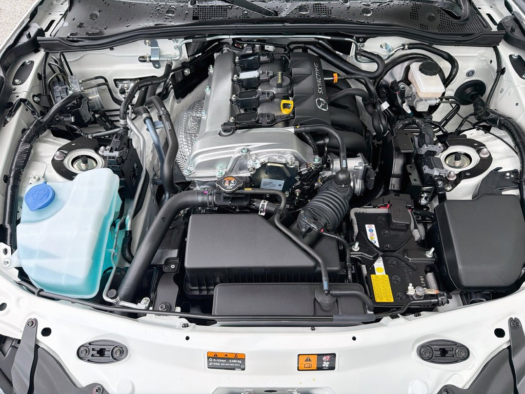 New 2026 MAZDA MX-5 Miata Grand Touring w/ Weather Package RWD image 32