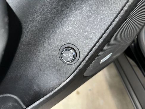 Certified 2023 Chevrolet Blazer RS w/ Enhanced Convenience Package image 7