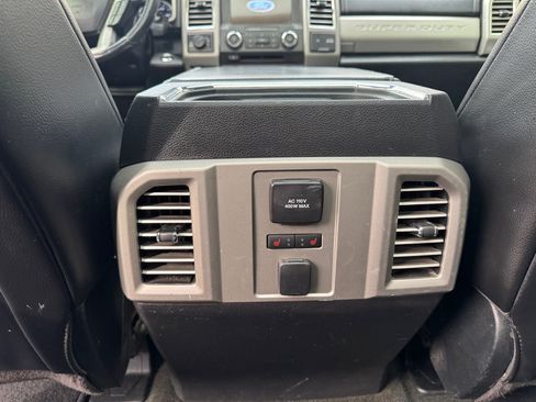 Used 2017 Ford F350 Lariat w/ Lariat Ultimate Package image 17