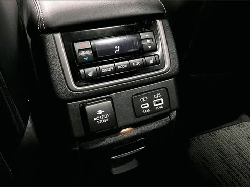 Used 2023 Subaru Ascent Touring image 10