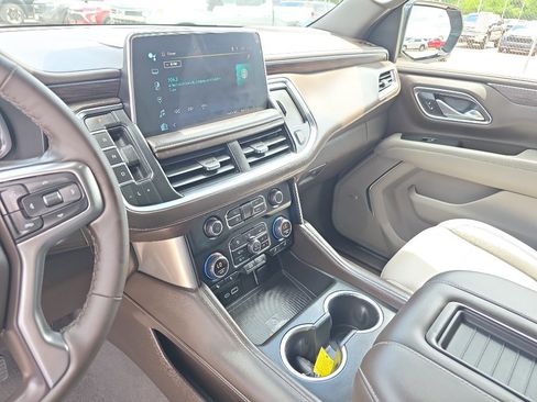 Certified 2023 Chevrolet Tahoe Z71 w/ Off-Road Capability Package AWD/4WD image 18