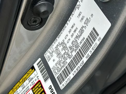 Used 2023 Toyota Tacoma TRD Off-Road image 37