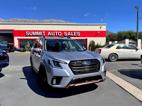 Used 2023 Subaru Forester Sport image 2
