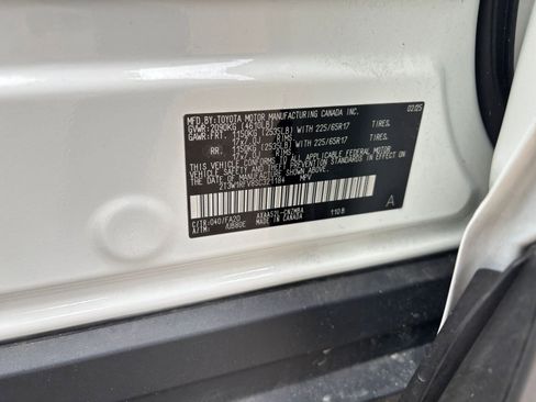 Used 2025 Toyota RAV4 XLE image 29