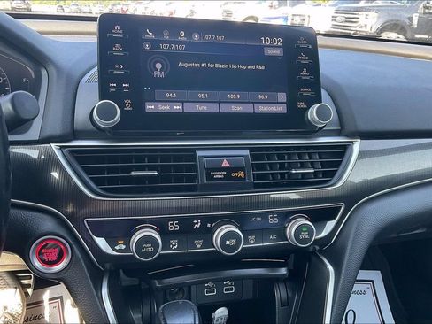 Used 2022 Honda Accord Sport image 31