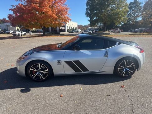 Used 2020 Nissan 370Z image 2