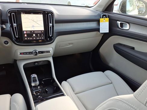 New 2026 Volvo XC40 B5 Plus w/ Protection Package Premier AWD/4WD image 14