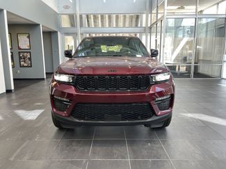 New 2025 Jeep Grand Cherokee Limited w/ Luxury Tech Group II video 3