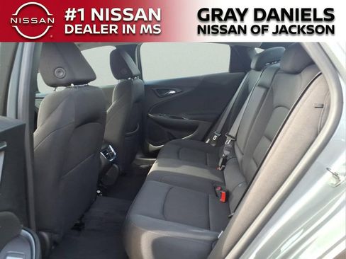 Used 2024 Chevrolet Malibu LT FWD image 25