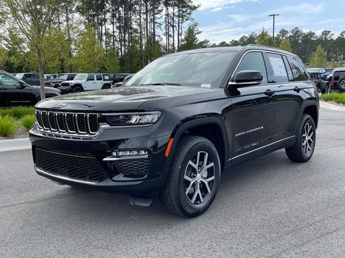 New 2025 Jeep Grand Cherokee Limited w/ Luxury Tech Group II image 37