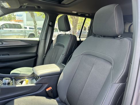 New 2026 Jeep Grand Cherokee Laredo X RWD image 14