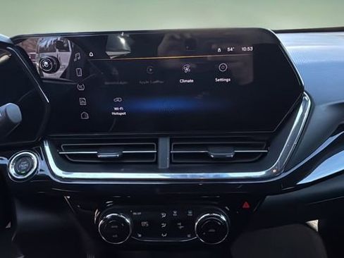 Certified 2024 Chevrolet Trax RS w/ Driver Confidence Package image 19