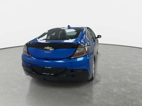Used 2017 Chevrolet Volt Premier w/ Driver Confidence II Package FWD image 8