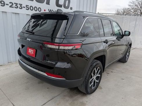 Used 2023 Jeep Grand Cherokee Limited w/ Luxury Tech Group II image 27