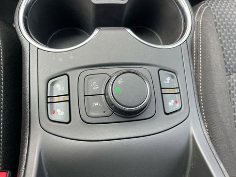 Used 2022 GMC Terrain SLE w/ Driver Convenience Package image 20