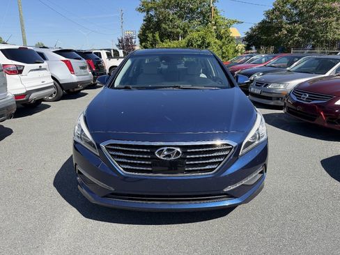Used 2015 Hyundai Sonata Limited w/ Option Group 06 FWD image 2