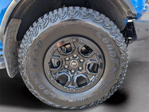 Used 2024 Ford Bronco Wildtrak image 36