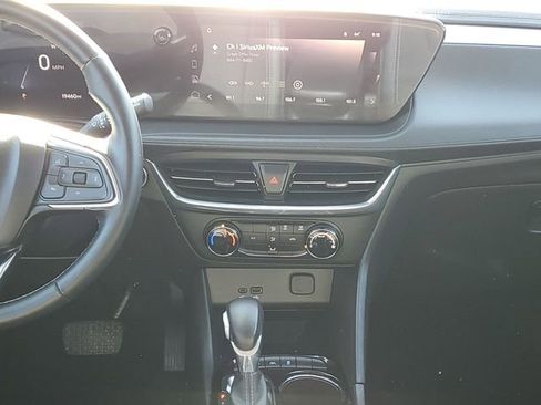 Certified 2024 Buick Encore GX Preferred AWD/4WD image 26