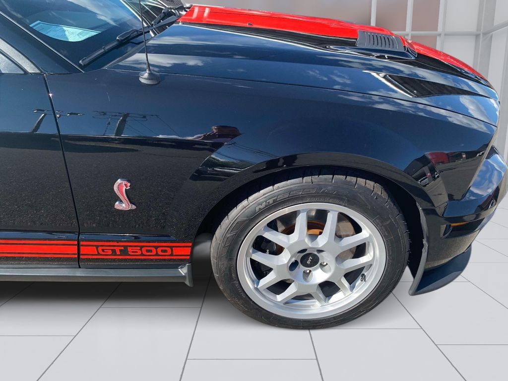 Used 2009 Ford Mustang Shelby GT500 RWD image 12