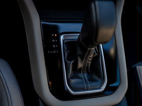 Certified 2025 Subaru Forester Premium image 37