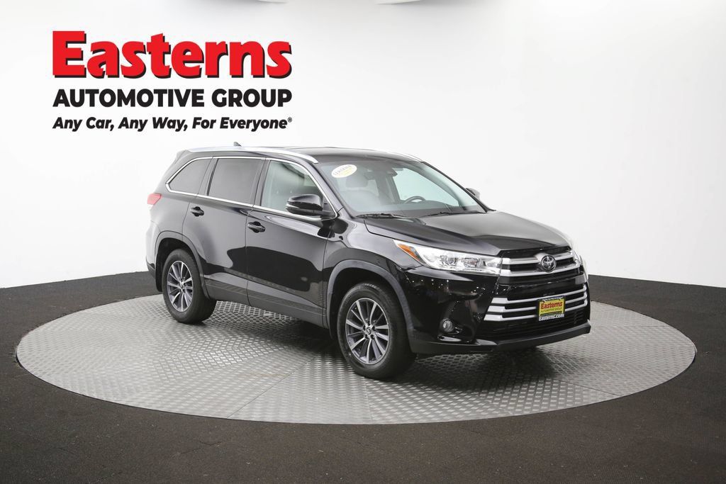 Used 2019 Toyota Highlander XLE AWD/4WD image 53